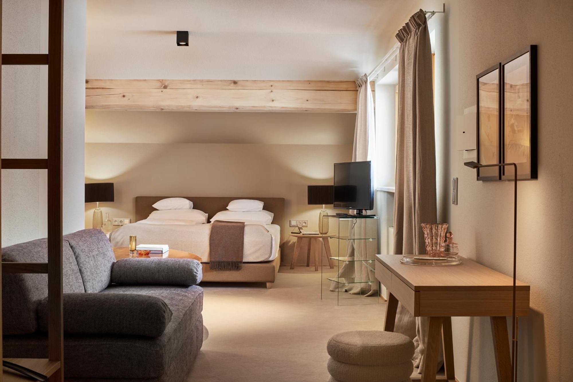 Hotel Schwarzwand Lech Buitenkant foto